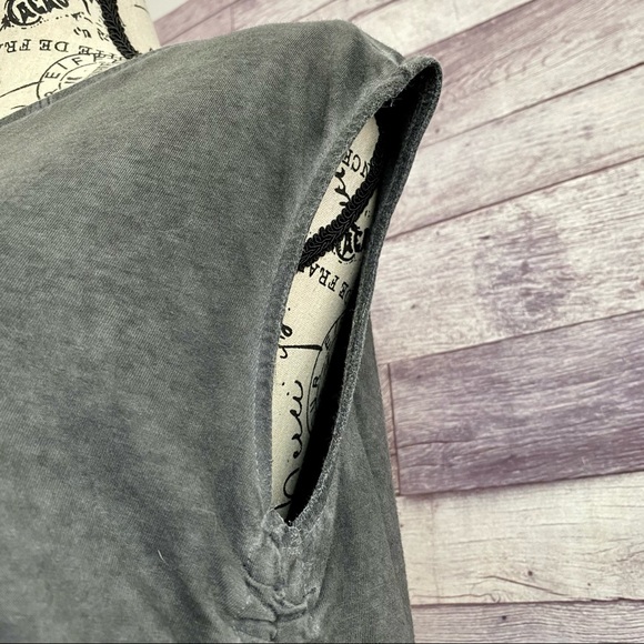 Kenneth Cole ‘That Sounds Like A You Problem’ Gray Sleeveless Top - Picture 7 of 14